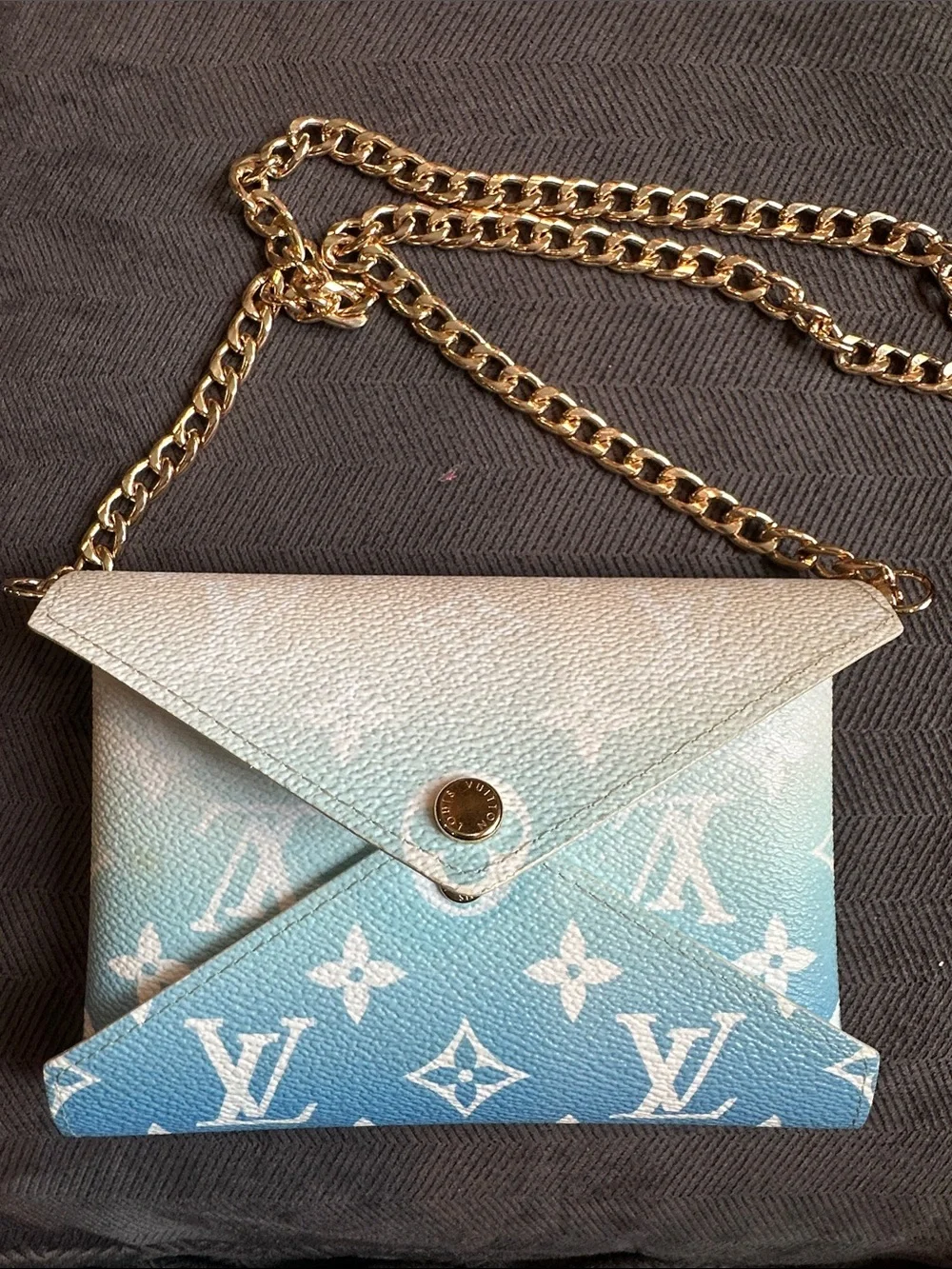 Louis Vuitton Kiragami Medium pouch